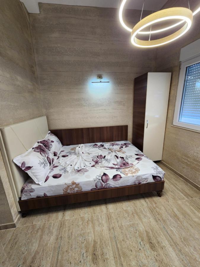 Ebra Lux Apartmani Dobra Voda Exterior photo